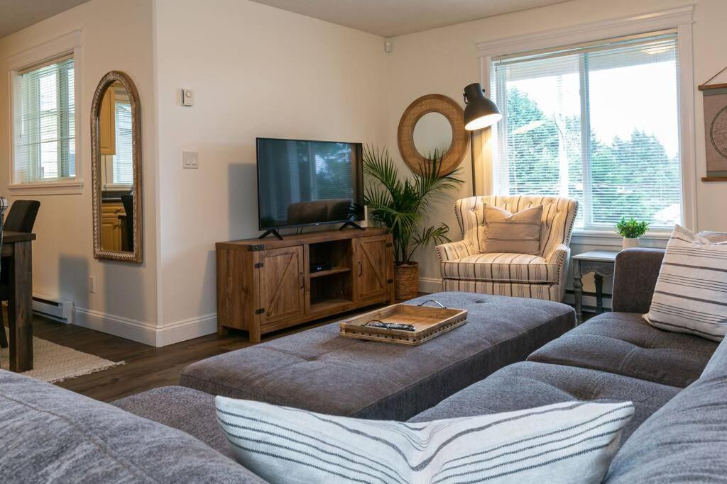 Cozy Renovated Oasis W Private Terrace & Parking Dom wakacyjny *